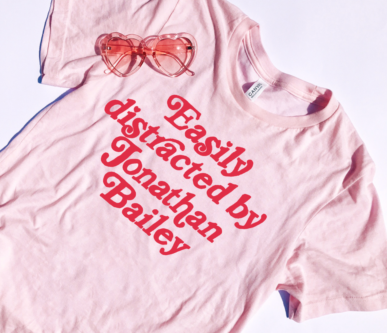 Easily Distracted By Jonathan Bailey T-Shirt 100% Cotton Soft Pink White