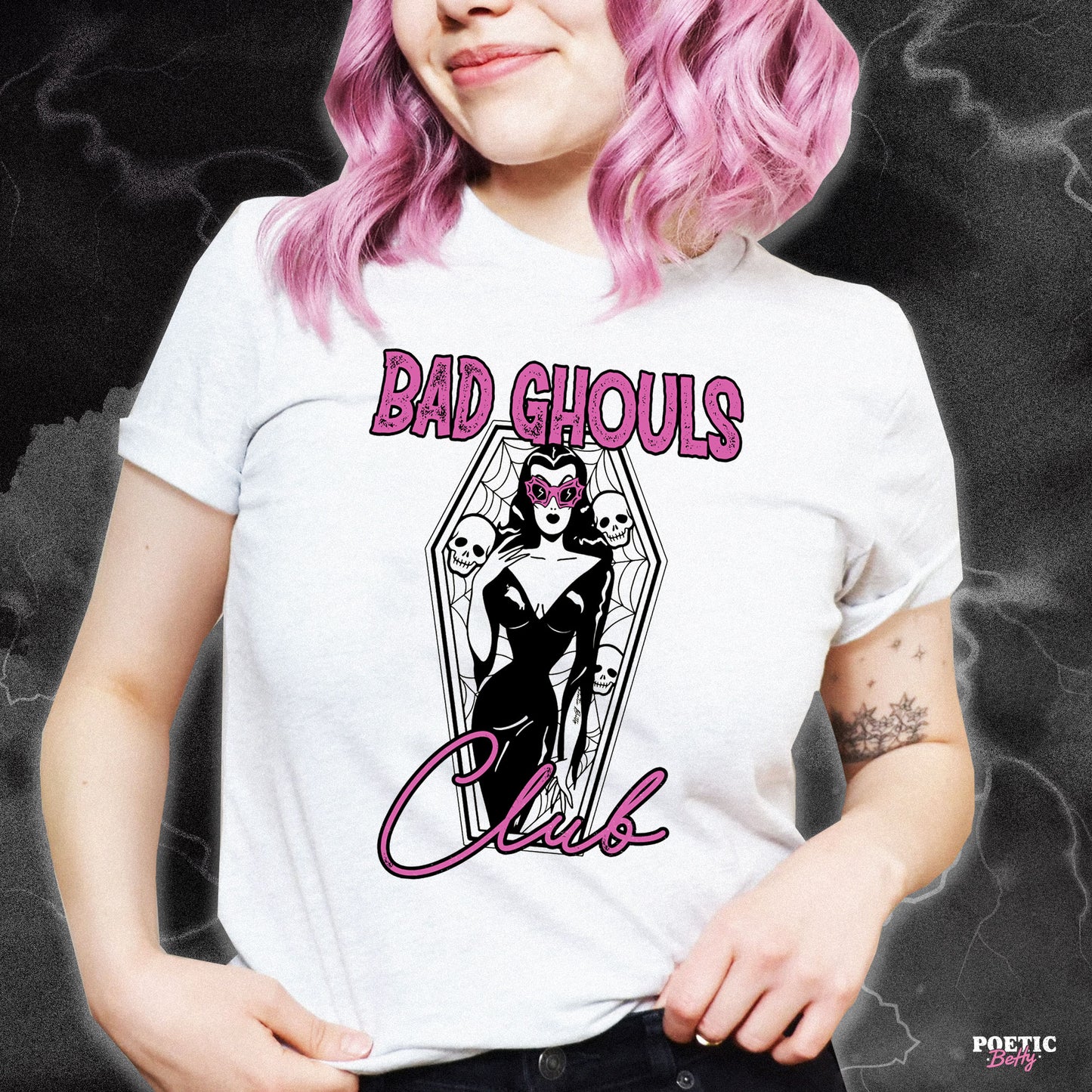 Bad Ghouls Club Spooky Halloween Retro Pin-Up Unisex T-Shirt