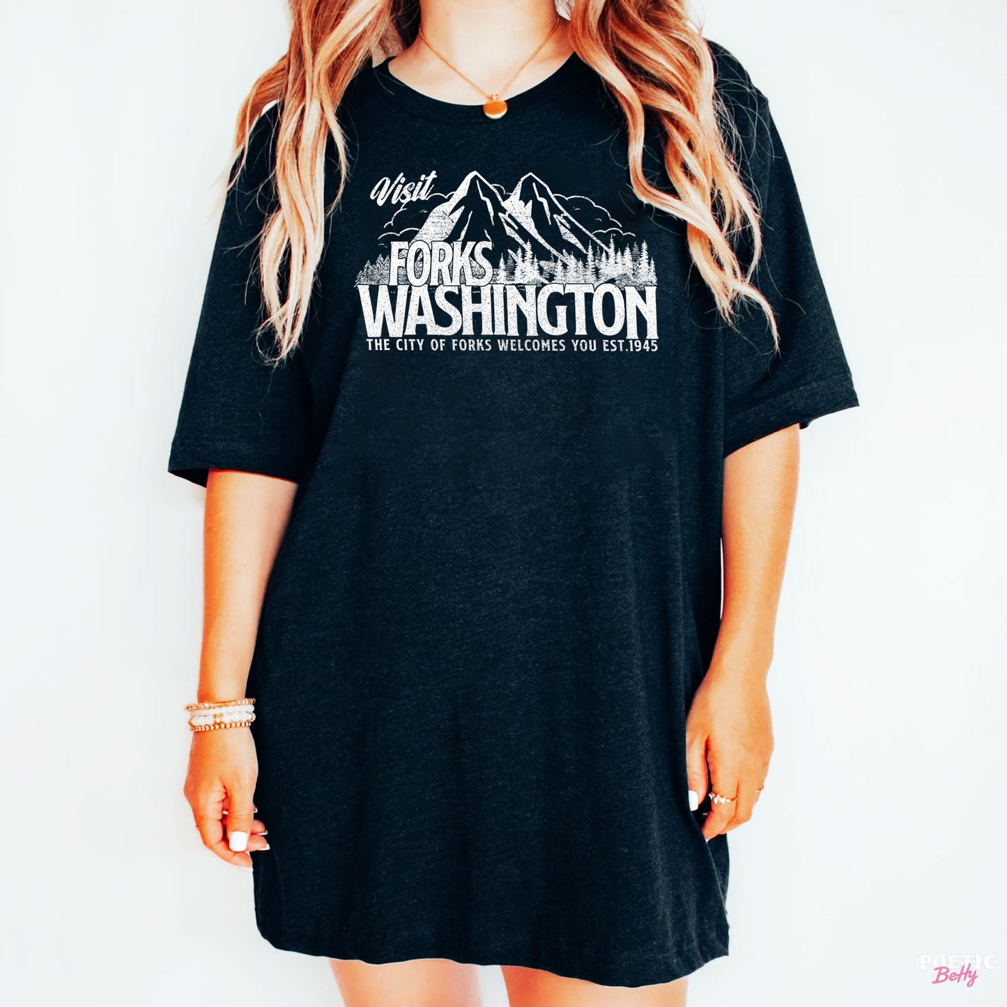 Visit Forks Washington Vampires Spooky Souvenir Unisex T-Shirt
